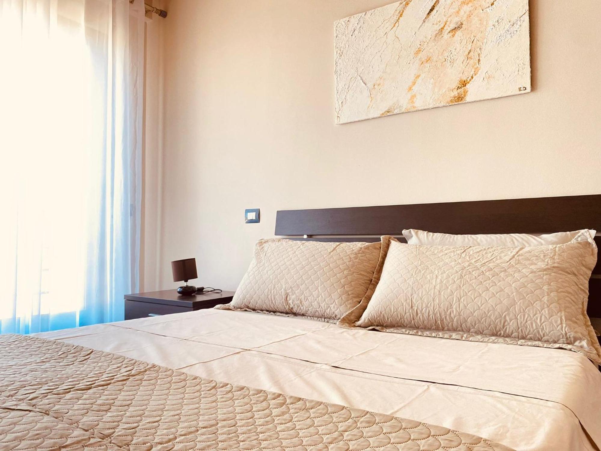 Nemis Apartments In The Centre Of Tirana Four Free Parking Exteriör bild