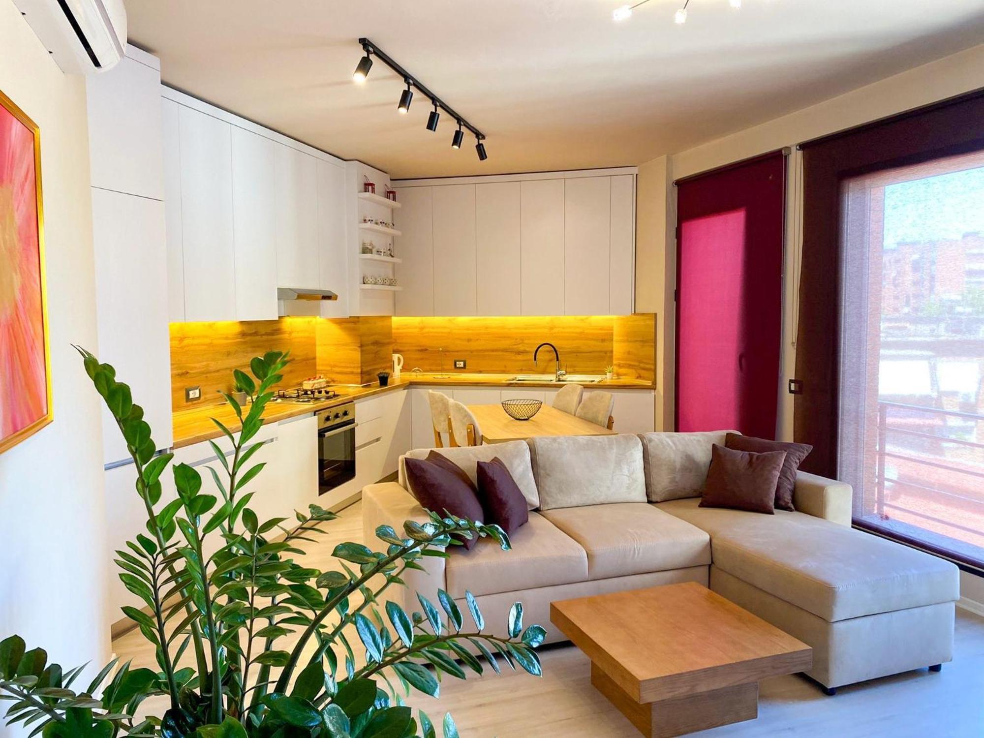 Nemis Apartments In The Centre Of Tirana Four Free Parking Exteriör bild