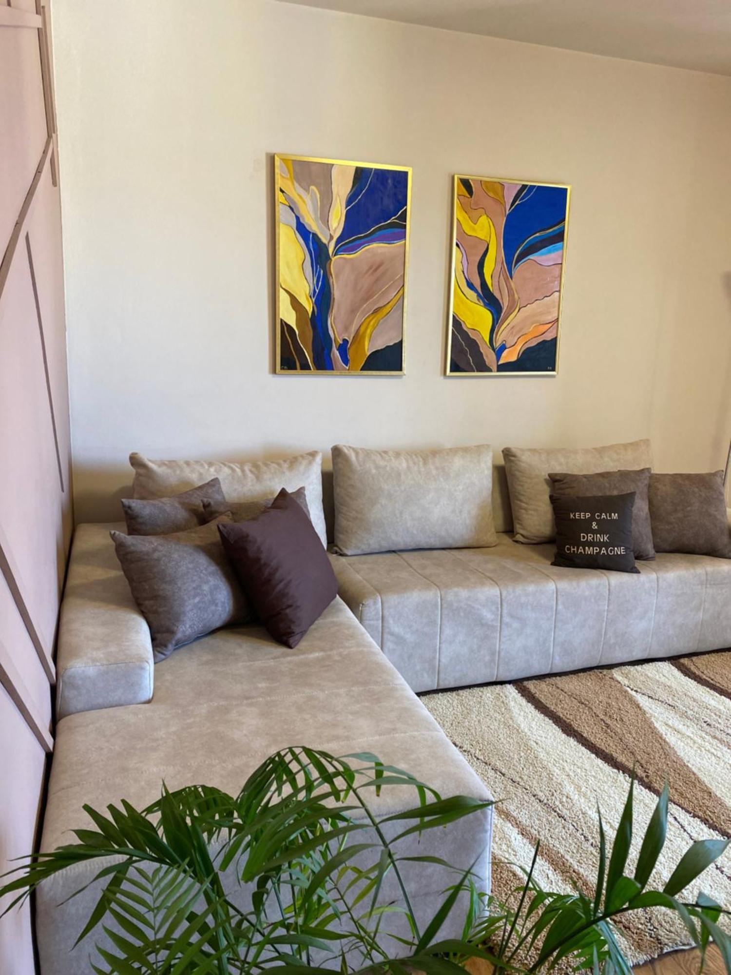 Nemis Apartments In The Centre Of Tirana Four Free Parking Exteriör bild